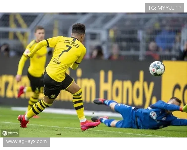 德甲多特借速度连续创造机会,攻势极具突破性